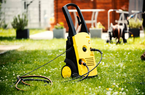 Best Pool Deck Cleaning  in Hastings, MN